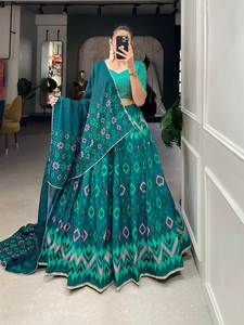 Belle soie Lehenga avec impression avec patti gotta Work Lehenga choli, demoiselles d'honneur lehenga, mariage fonction porter Lehenga. - Product Image 4
