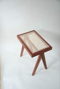 โต๊ะข้างไม้ทำมือพร้อมท็อปหวายถัก โต๊ะไม้เนื้อแข็งธรรมชาติสำหรับตกแต่งบ้านและร้านกาแฟ - Product Image 5