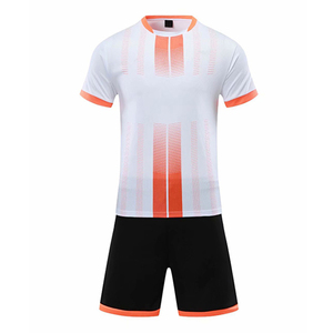 Maillots de football personnalisés en sublimation, nouvelle saison, vente en gros, unisexe, couleur personnalisée, 100% polyester, logo et design personnalisés, service OEM - Product Image 5