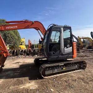 Pelle sur chenilles Hitachi ZX75US d'occasion Poids de fonctionnement de 5 tonnes Composants du noyau inclus Roulement de pompe à engrenages de la boîte de vitesse du moteur - Product Image 3