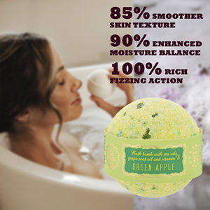 Bombes de bain hydratantes faites à la main de haute qualité avec des huiles naturelles, production européenne, écologiques, pour la vente en gros et les marques privées - Product Image 3