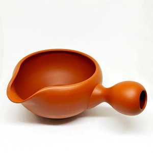 Bouilloire à col de cygne rouge Shudei Yuzamashi, artisanale, en céramique Tokoname - Product Image 1