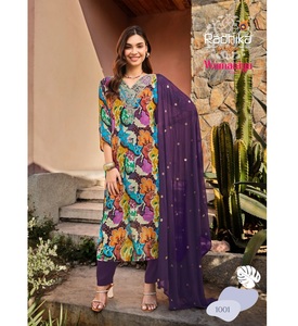 Lo último en ropa india y pakistaní con estampado digital de trabajo bordado de tela pesada Chinon-Conjuntos de pantalones Kurti Dupatta Santoon - Product Image 1