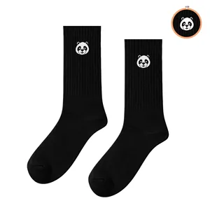 Chaussettes de sport en coton 100% de haute qualité, brodées avec un motif panda, respirantes, anti-transpiration, imprimées numériquement par sublimation - Product Image 1