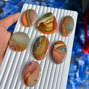 พลอยแจสเปอร์หลากสีธรรมชาติ รูปทรงคาโบชอง ชุดอัญมณีหายากสำหรับทำเครื่องประดับ รูปทรงผสม - Product Image 3