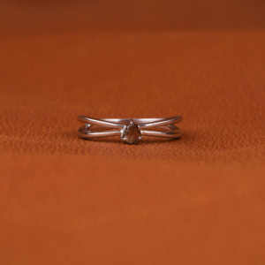 Anillo de Compromiso de Oro Sólido de 14 Quilates para Mujer con Diamante Natural Certificado de 0.5 Quilates, Engaste de Bisel Clásico y Moderno, Anillos Finos con Incrustaciones - Product Image 1