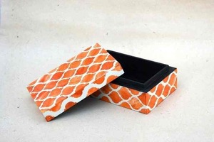 Boîte à bijoux en résine artisanale de luxe, élégante, organisateur de rangement décoratif pour bagues, boucles d'oreilles, accessoires et cadeaux - Product Image 4