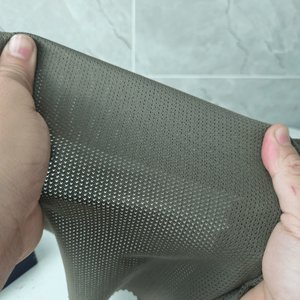 เสื้อกีฬาฟุตบอลผ้าโพลีเอสเตอร์100% ถักด้วยตาข่ายระบายอากาศสามารถปรับแต่งได้น้ำหนักปานกลาง (120gsm) - Product Image 5