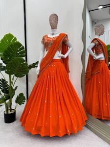 Lehenga Choli de Diseño con Bordado de Lentejuelas en Faux Georgette para Novia, Ropa Nupcial Económica de Calidad de Exportación - Product Image 5