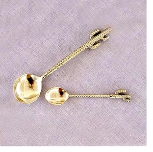 Ensemble de couverts plaqué or avec poignée en laiton à motif de feuille, nouveau set de couverts en métal, dernier modèle de couverts à prix avantageux - Product Image 2