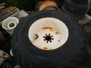 Ruedas y neumáticos Trelleborg usados - Product Image 4