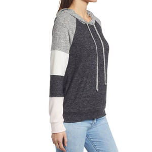 Sudadera con capucha de diseño personalizable para mujer, jersey de alta calidad a precio económico para compradores mayoristas / Diseño moderno y casual. - Product Image 3