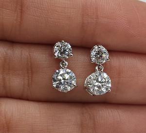 Hermosos pendientes de diamantes cultivados en laboratorio de corte redondo de Color D E F, pendientes de plata esterlina VS + claridad, regalo de joyería personalizado para ella - Product Image 1