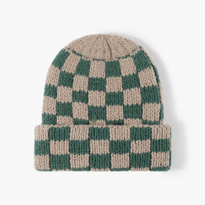 Sombrero de cubo cálido de otoño e invierno para mujer, gorros de pescador a cuadros, gorro de punto acanalado de estilo coreano con puños - Product Image 1
