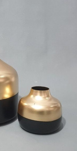 กระถางต้นไม้โลหะขนาดใหญ่ทันสมัย สำหรับใช้ภายในและภายนอกอาคาร ผิวมันเงา ชุดกระถางตกแต่งบ้าน พร้อมอุปกรณ์ครบชุด - Product Image 2