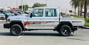 Toyota Land Cruiser 79, boîte manuelle et automatique, fourgonnettes à vendre, conduite à gauche, diesel, couleur foncée, à vendre - Product Image 4