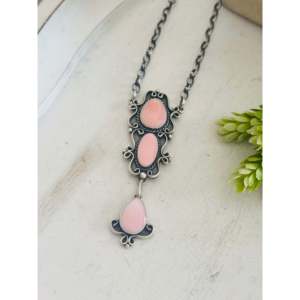 สร้อยคอลูกปัดลาร์รีเคย์สีชมพูพร้อมเครื่องประดับแฟชั่นสีเงินสเตอร์ลิง - Product Image 4