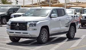 Mitsubishi L200 Sportero 2024 USADO de Buena Calidad, 2.4L Diésel, Plateado, Transmisión Manual, Estándar de Emisiones Euro 6, Tracción 4x4 - Product Image 4