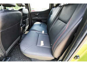 2022 To-yo-ta Ta-coma TRD Pro - Product Image 3