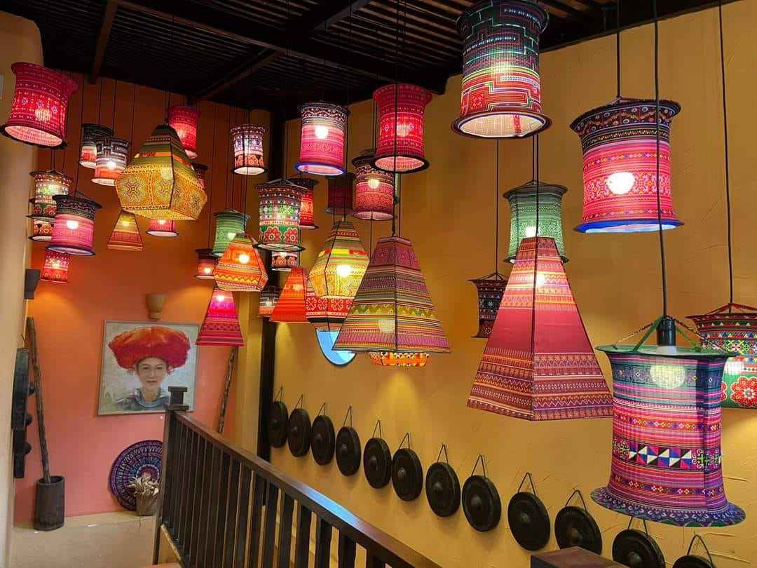 หลากหลาย