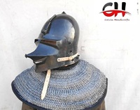 Armure de Bascinet Médiévale en Métal Moulé sous Pression avec Embossage Thème Amour et Logo Personnalisable - Noël/Mariage/Maison