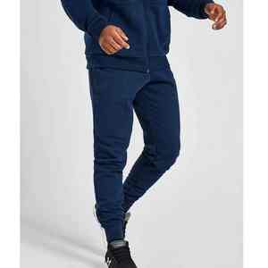 Conjunto Deportivo de Dos Piezas para Hombre, 100% Poliéster, Diseño Premium - Product Image 3