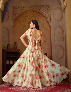 Elegante Lehenga Choli Dupatta de Georgette con Estampado Floral de Verano, Silueta Holgada y Suave, Cintura Natural, Diseños VISHNU K - Product Image 5