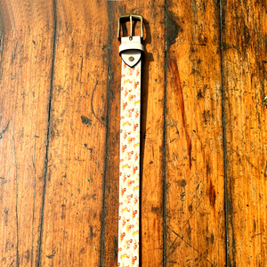 เข็มขัดหนังแท้สำหรับผู้ชายผู้หญิงพิมพ์ลายสัตว์เลี้ยงหัวเข็มขัดเคลือบเงาทองเหลืองแท้ความยาวออกแบบได้ตามต้องการ - Product Image 4