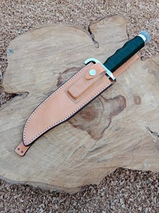 Coltello da caccia in acciaio al carbonio fatto a mano personalizzato, coltello da campeggio, coltello di sopravvivenza, regalo di anniversario per lui.