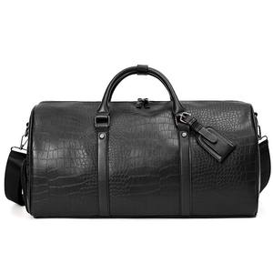 Sac de voyage multifonctionnel en cuir imperméable pour hommes, grande capacité, motif géométrique, week-end, haute qualité, durable - Product Image 1