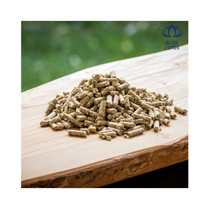 Pellet de maíz, tamaño 6, 8mm, el mejor precio de Vietnam - Product Image 1