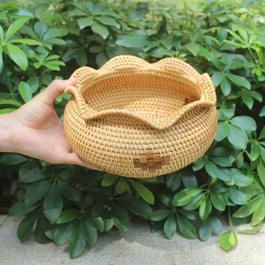 Cesta de fruta de ratán tejida a mano al por mayor de TienPhong con diseño ondulado, jarrón floral decorativo para almacenamiento y arreglo floral - Product Image 4