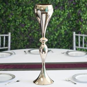 Classic <b>White</b> & <b>Gold</b> Metal Flower <b>Vase</b> Handmade Design for Home Living Room Wedding Tabletop Decoration - Product Image 2