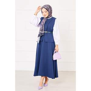 Hijab doble con falda abotonada cruzada índigo, conjunto de 2 piezas con decoración de patrón - Product Image 1