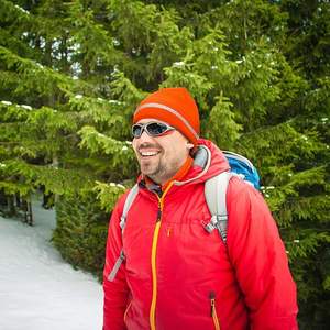 Gorro de invierno de lana de moda, gorro de punto suave, sensación cálida y acogedora, perfecto para damas, ropa para clima frío y viajes - Product Image 3