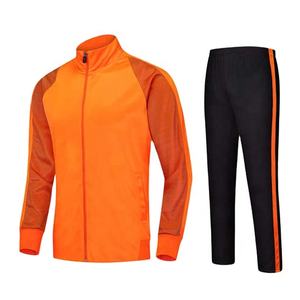 Fabricante superventas traje de entrenamiento de fútbol de media cremallera diseñado hombres niños chándal de fútbol - Product Image 1