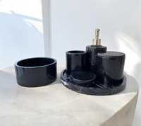 Accesorio de baño de resina de lujo Juego de ducha y escobilla de baño Artículos para el hogar de alta calidad para fiesta de viaje en casa