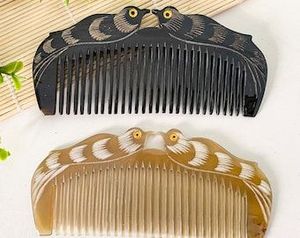 CROISSANCE COULEURS NATURELLES CORNE BUFFALO VENTE EN GROS Peignes en corne antistatique naturels pour les cadeaux de vacances par l'artisanat en croissant - Product Image 5