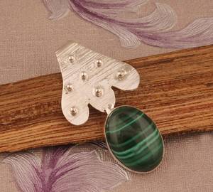 Colgante de malaquita verde Natural 10x14mm Ajuste de bisel hecho a mano sólido 925 joyería de plata esterlina mujeres regalo fabricante India - Product Image 1