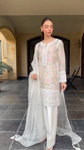 <b>KURTA</b> AND FARSHI SALWAAR SET WITH DUPATTA WITH EMBROIDERY WORK - Product Image 6