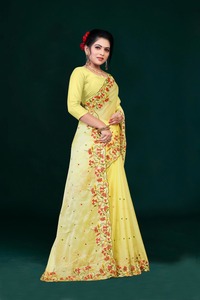 Sari de Chifón con Bordado Multihilo y Pedrería, 5.5 Metros de Largo, Combinación de Colores Impresionante para Ropa India y Pakistaní - Product Image 4