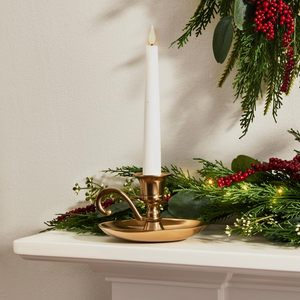 Bougeoir conique en métal doré avec poignée, finition laiton classique, centre de table décoratif, fait main, écologique pour la maison et la salle à manger - Product Image 1