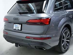 2025 Audiiis Q 7 Quattrooos Premium Plus 45 TFSI Véhicule d'occasion de qualité en excellent état - Product Image 2