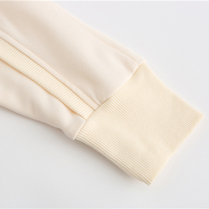 เสื้อครอปแขนยาวมีฮู้ดบุผ้าฝ้าย 100% สำหรับผู้หญิง ขายดี เป็นมิตรกับสิ่งแวดล้อม สวมใส่สบายในฤดูหนาว รับสกรีนโลโก้ - Product Image 5