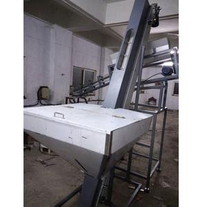 Sistema Automático de Carga de Preformas para Equipos de Soplado de PET, Suministro Directo de Fábrica, Disponible a un Precio Accesible desde India - Product Image 2