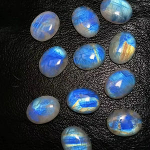 Gemas Mehrajudin, Piedra Lunar Arcoíris Azul Brillante 100% Natural de Primera Calidad, Cabujón Ovalado, Tamaño MM Alto Calibrado, Color Blanco Suelto - Product Image 1