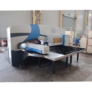 Punzonadora Automática CNC Mecánica AiTe de Alta Calidad para Procesamiento de Chapa Metálica - Product Image 3