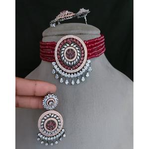 Parure Collier Ras-du-Cou et Boucles d'Oreilles en Laiton et Zircon Style Américain Tendance pour Femmes et Filles – Design Scintillant pour Mariages et Soirées - Product Image 1