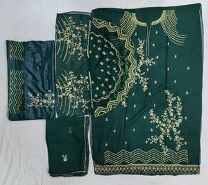 Trajes de 3 piezas bordados de estilo moderno de tela Georgette de imitación de alta calidad hechos a pedido 2025 disponibles a precio mayorista - Product Image 6