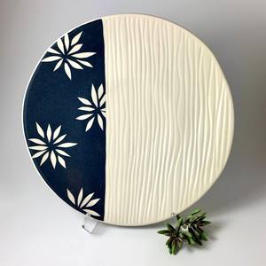 Plateau de service en bois écologique en bois durable offrant une surface de présentation des aliments sûre et naturelle - Product Image 2